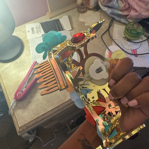 Happy Birthday crown - Picture 3 of 6